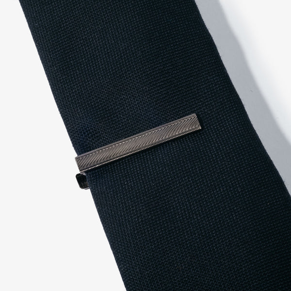 Gun Metal Hatch Marks Tie Bar