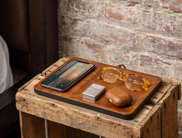 Wireless Charging Valet - Saddle